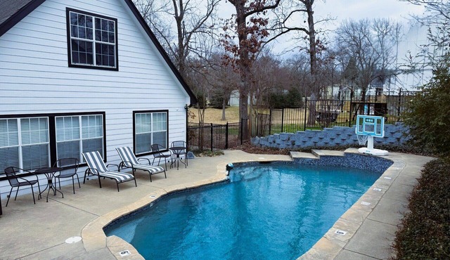 Cedar Sunsets - Lakefront retreat with Private Pool & Gameroom!