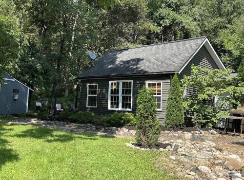 Cedar Valley Cottage Ideal Location Pet friendly Get Away