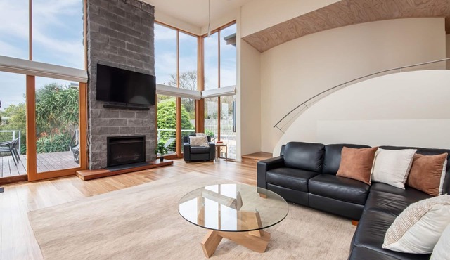 Cedar Views in McCrae