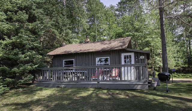 Cedaroma Lodge Cabin #6 Little St Germain Lake Northern Wisconsin Cabin