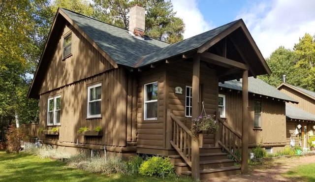 Cedaroma Lodge House #8 Little St Germain Lake Northern Wisconsin Cabin