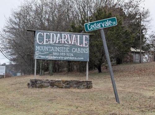 Cedarvale Cabins Turner Falls