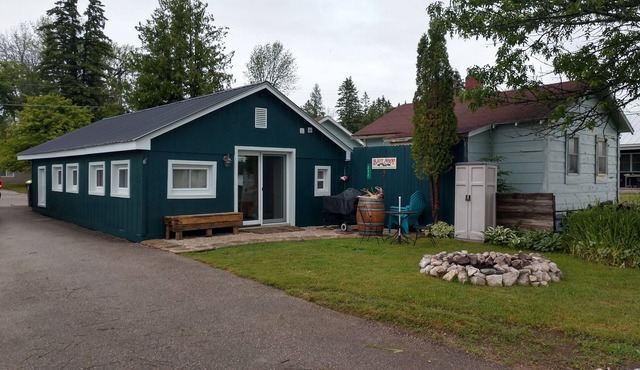 Cedarville Bay Cabin with Private boat launch