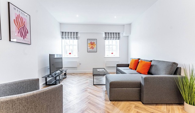 Celador Apartments - Wellington House