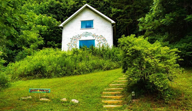 Celebrate Spring in a Romantic Fairytale Country Cottage with Views and Falls!