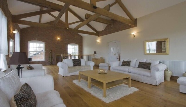 Celebration House/Victorian Railway Conversion. Sleeps up to 18 guests.