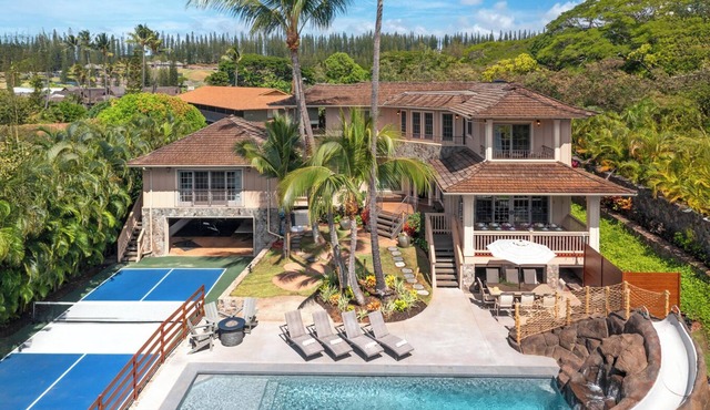 Celebrity Home Across the Street From Beach! Pool With Slide, Pickleball, Gym!