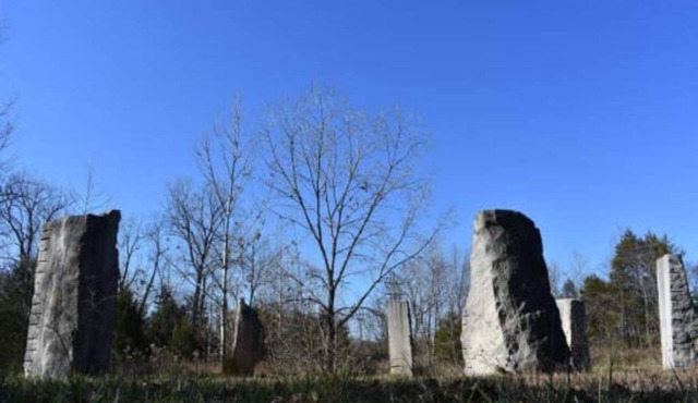 Celtic Glen Farm Stay - Henge Area An