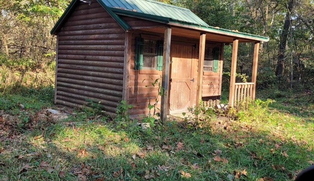 Celtic Glen Farm Stay - Mini Log Cabinn