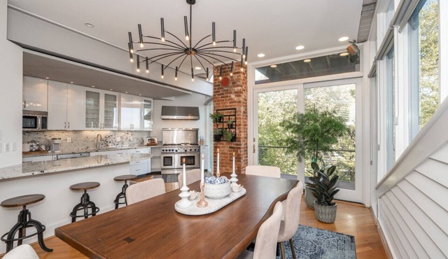 Centennial House | Mt Adams