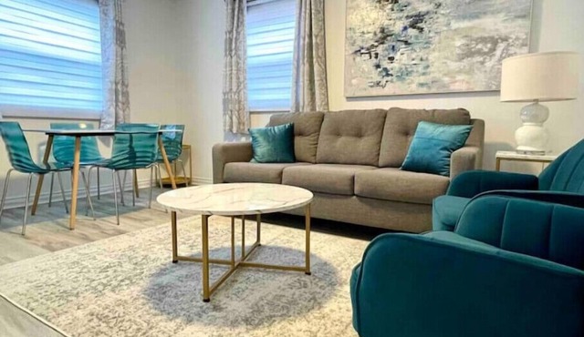 Center City with Recent Renosn(King & Double Beds)