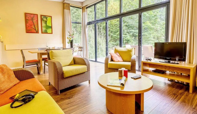 Center Parcs - Domaine Les Trois Forêts - 4 Room Cottage 6 People VIP