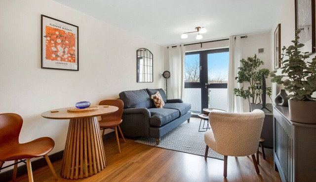 Central 1 BD + Sofa Bed - 2 mins to Centre