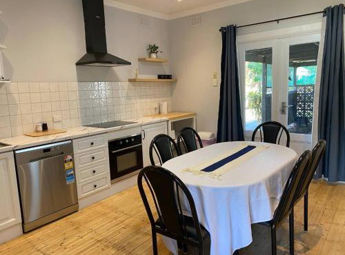 central 1940s Bendigo Home Hamptons Heritage Reno