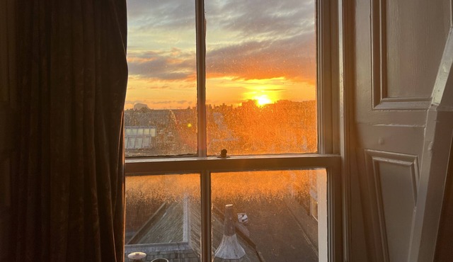 Central 1st Class Quiet Location Spacious Apartment