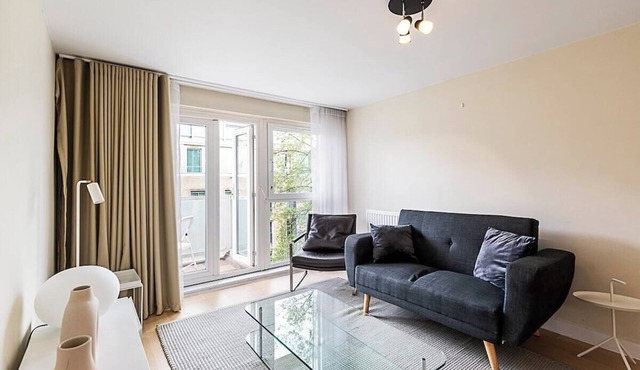 Central 2-Bed, 2-Bath in Belgravia