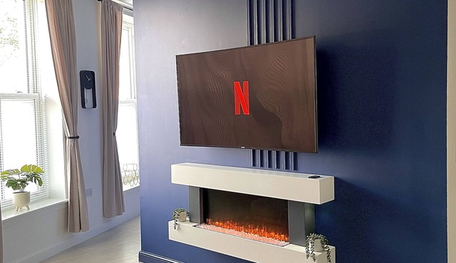 Central 2-bedroom apartment, Montrose