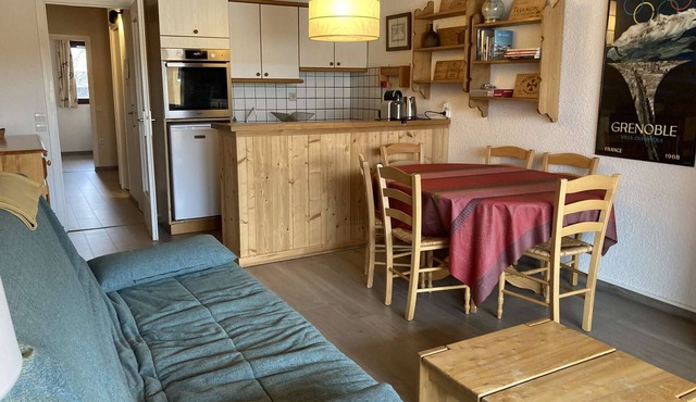 Central 2-room apartment, 6 people, south balcony, Alpe d'Huez