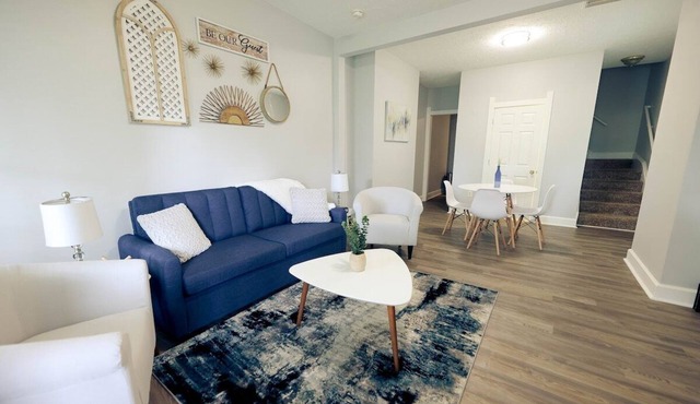 Central 2BR in Butler-Tarkington/Walk to Red Line