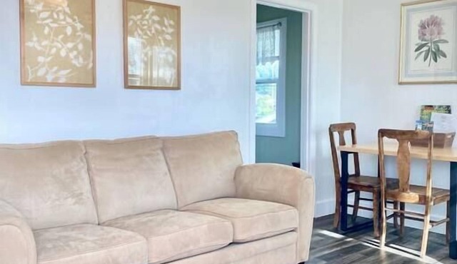 Central 2nd Floor Flat