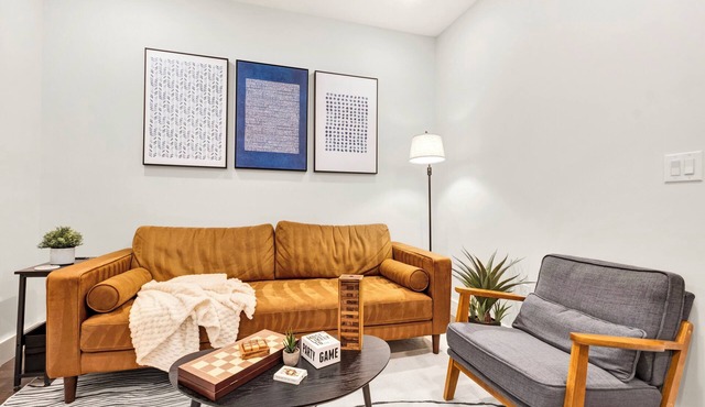 Central 3BR/4BA w/Game Room - Perfect for Groups!