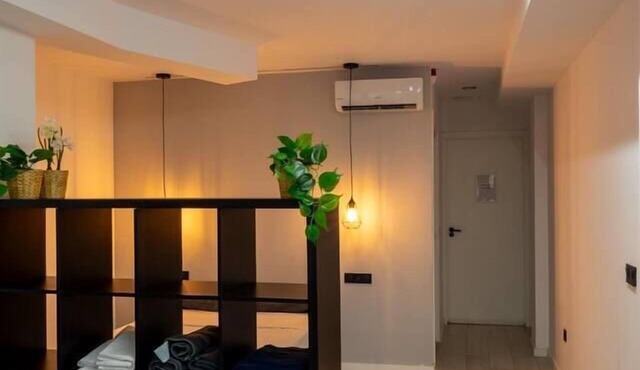 Central accommodation for 4 people