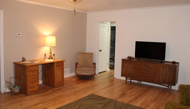 Central and Roomy location