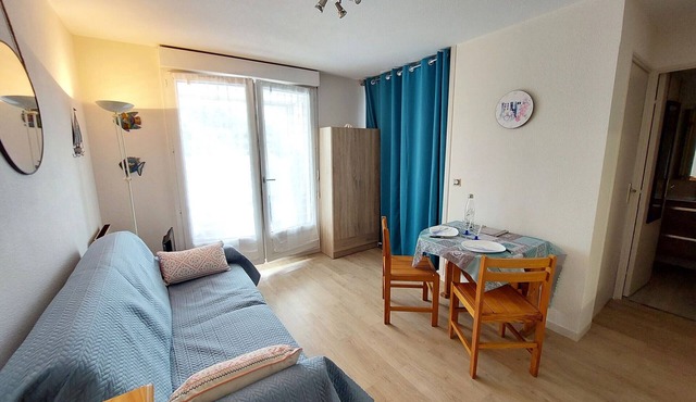 Central Apartment in St Palais-sur-Mer Near Market and Beach