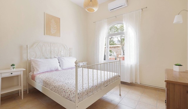 Central Apartment by Konnect, Ipsos