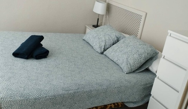 Central Apartment for 4 with Parking in Jaca's Main Street