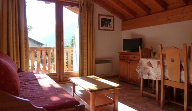 Central Apartment for 6 Near Slopes and ESF in Val-Cenis