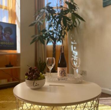 Central Apartment In London Bridge!