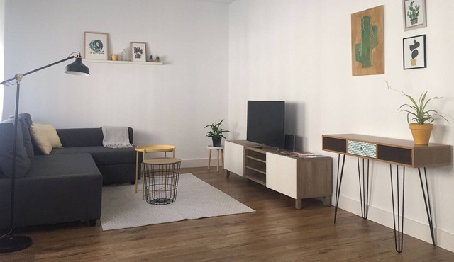 Central apartment with garage and wifi
