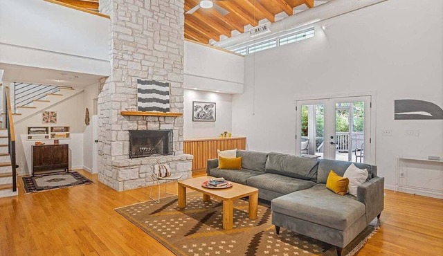 Central ATX, Spacious Yard, Family Friendly