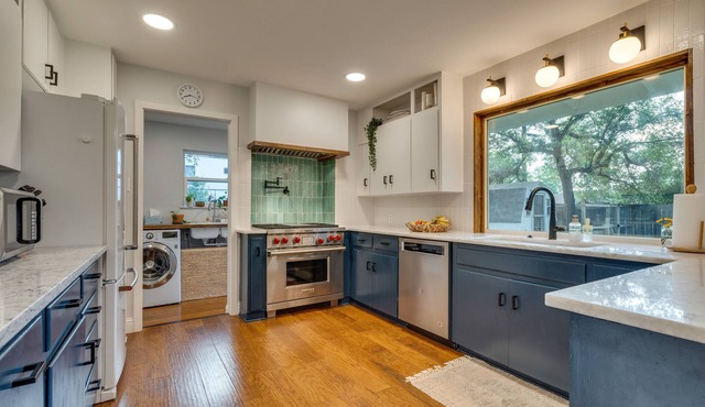 Central Austin Home: Indoor & Outdoor Play Areas