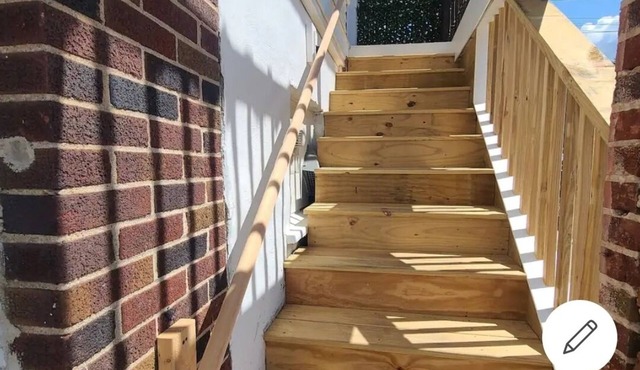 Central Bethlehem warm welcoming 2nd FL twin home