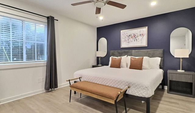 Central Bham Retreat w/Private Balcony + Parking