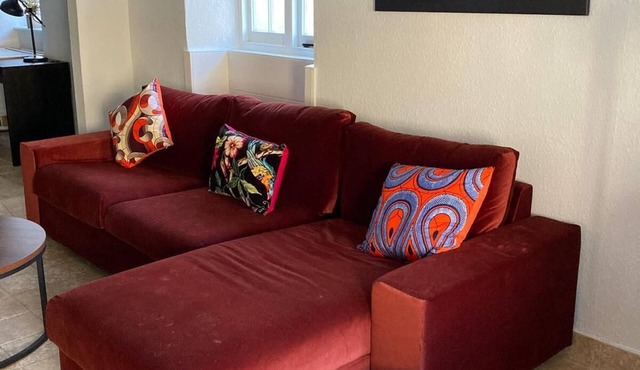 Central Bridport, a cosy pet-friendly cottage.