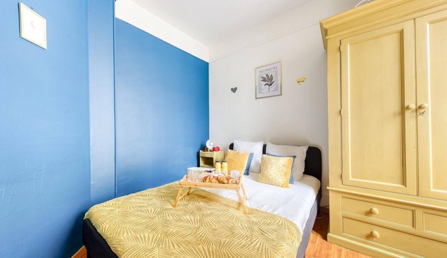 Central Clichy 25m, 12mn from metro13