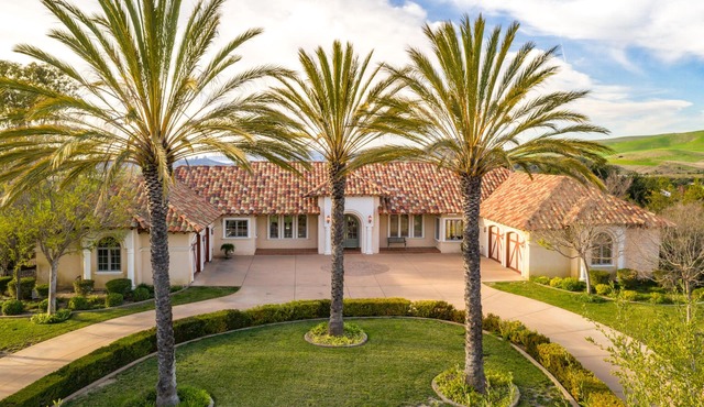 Central Coast Luxury Estate with Pool, Professional Putting Green, & Pickleball