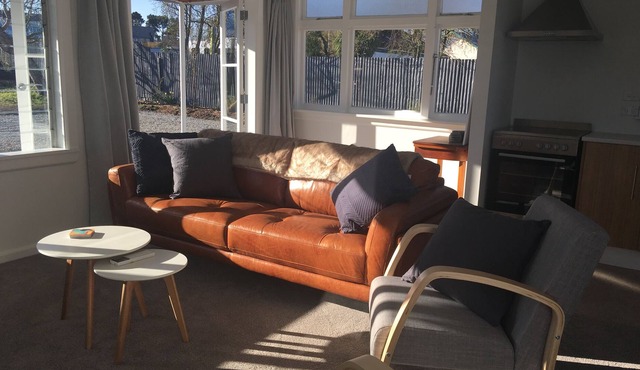 Central Cottage - Located in the heart of Geraldine.