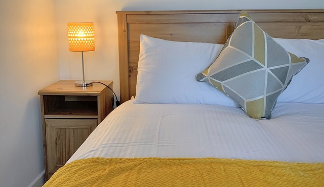 Central Darlington Apartment with 2 Bedrooms