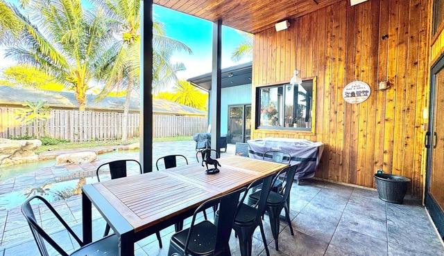 Central Delray Beach 4 bed/3 bath House, near Downtown & Beach, pet-friendly