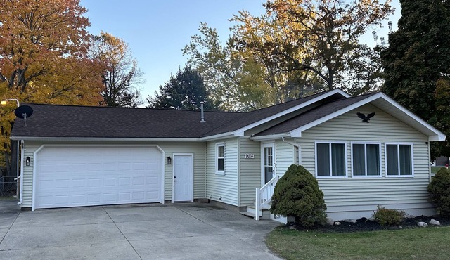 Central Dispatch Cottage near Lake, and ORV Trails with Garage