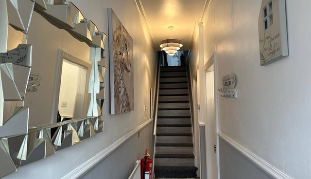 Central Doncaster Mansion