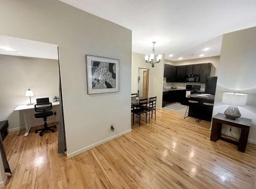 Central Downtown Stay