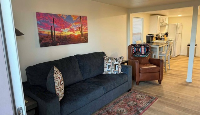 Central East 1BR/1Bath nNear Hospitals & Mall