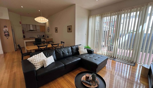 Central Geelong Retreat, Sleeps 6!