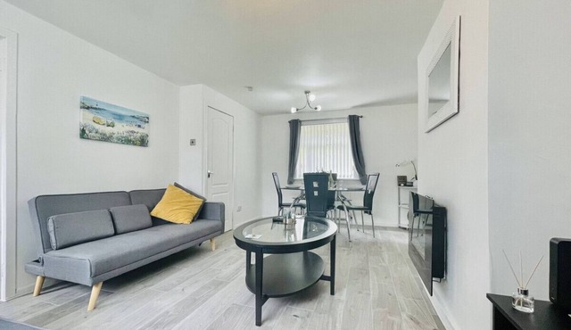 Central Hamilton House