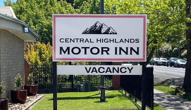 Central Highlands Motor Inn